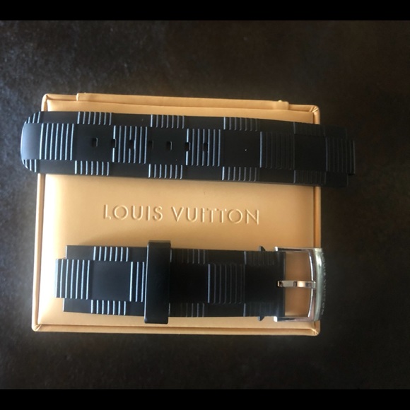 LOUIS VUITTON Tambour Digital Analogic Watch - Picture 8 of 8